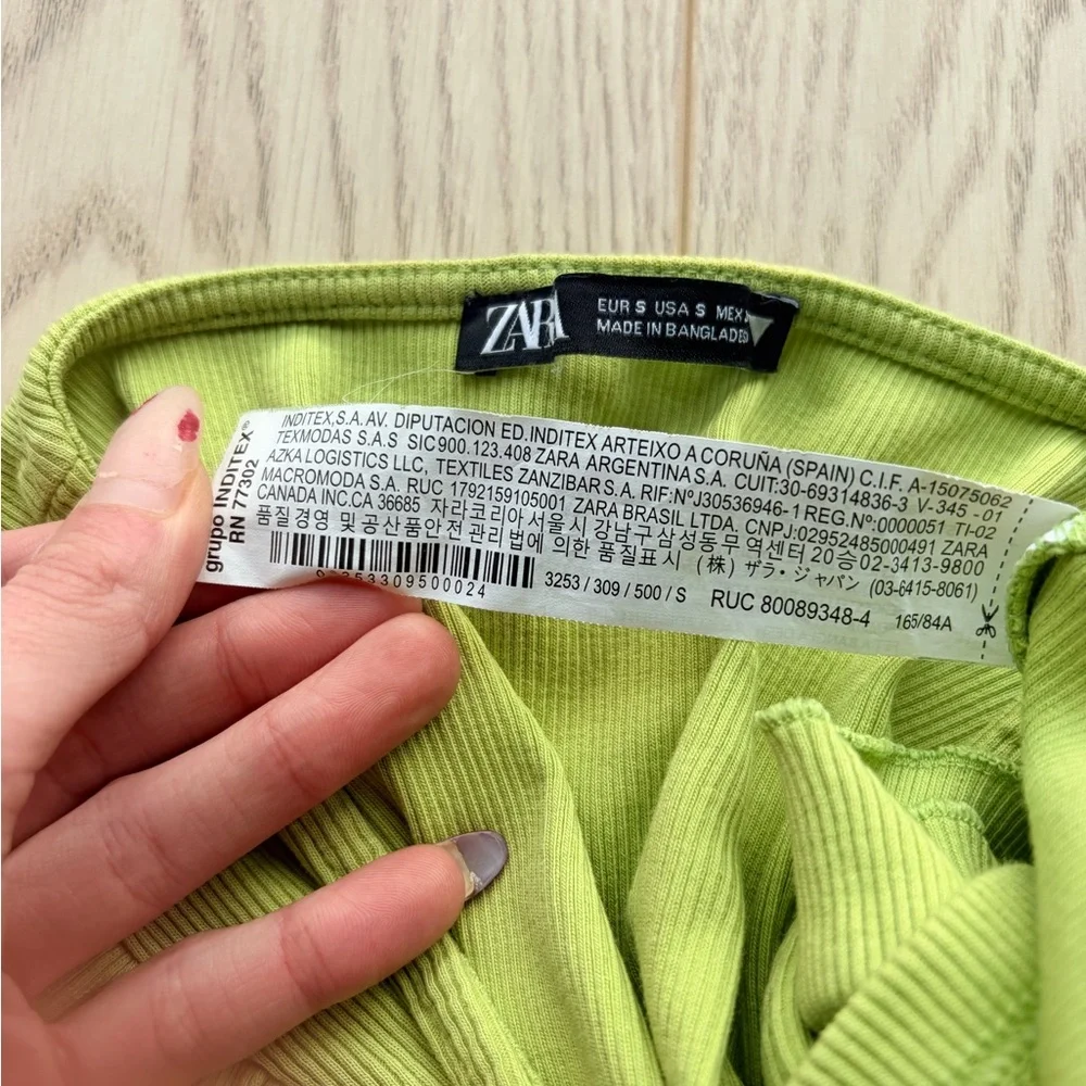 2/$10 ZARA Green Ribbed Ruffle Sleeve Ruched Drawstring Crop Top Size S - Picture 3 of 5